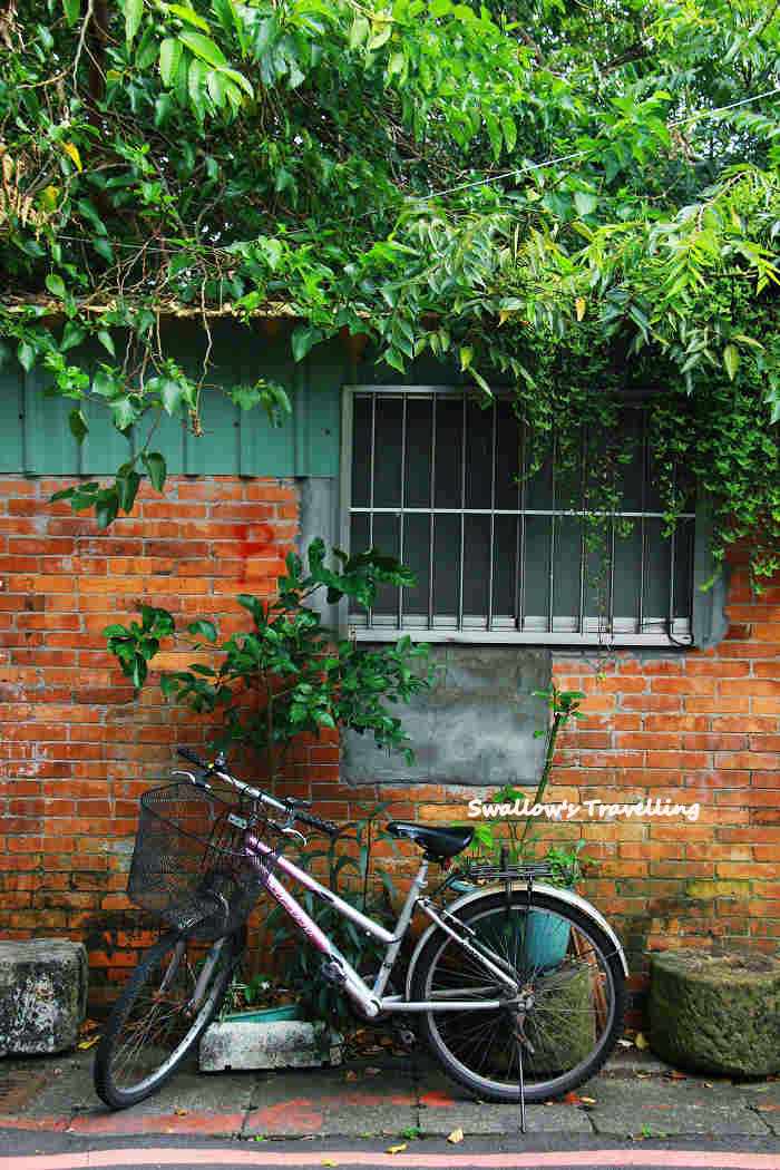 11_紅磚與腳踏車.jpg