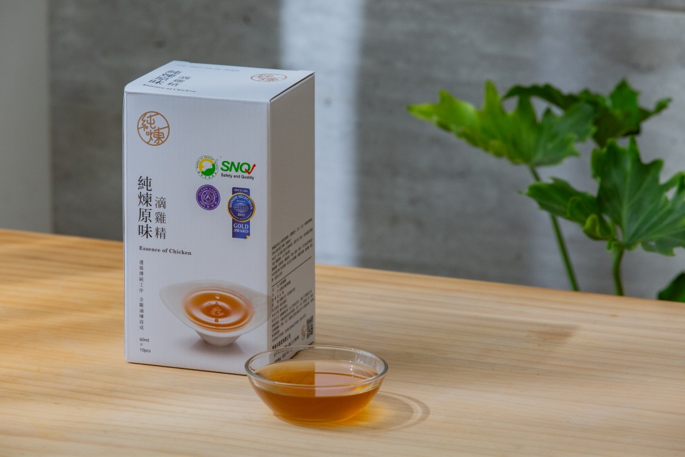 好物分享。純煉滴雞精 | 全家人的日常營養補給，孩子、媽媽、爸爸都適合的5款滴雞精