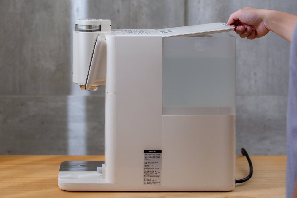 好物分享。GPLUS 淨萃飲．茶咖雙萃冰溫熱RO飲水機 | 6度冰水×3秒瞬熱，一家人的日常用水安心選擇，喝水、泡茶、沖咖啡一台搞定