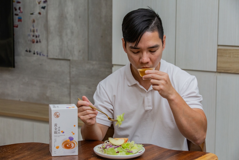 好物分享。純煉滴雞精 | 全家人的日常營養補給，孩子、媽媽、爸爸都適合的5款滴雞精