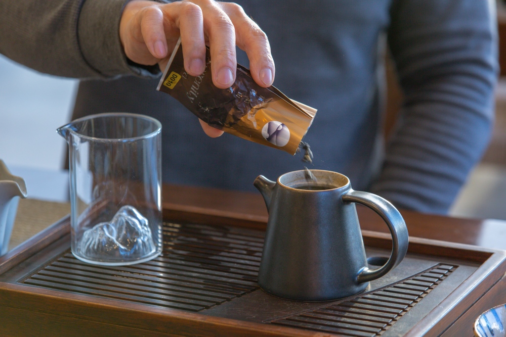 台中/和平。梨山「筑淨茶苑」 | 預約品茗～在高山裡，把時間留給一壺茶，回到最單純的事