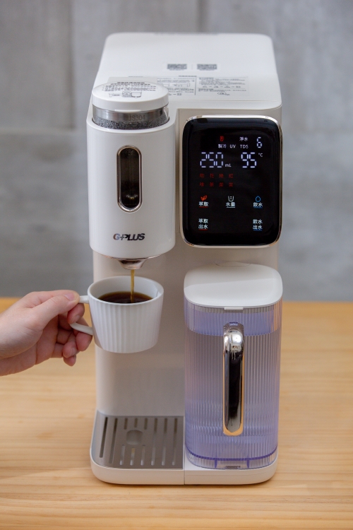 好物分享。GPLUS 淨萃飲．茶咖雙萃冰溫熱RO飲水機 | 6度冰水×3秒瞬熱，一家人的日常用水安心選擇，喝水、泡茶、沖咖啡一台搞定