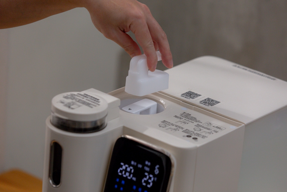 好物分享。GPLUS 淨萃飲．茶咖雙萃冰溫熱RO飲水機 | 6度冰水×3秒瞬熱，一家人的日常用水安心選擇，喝水、泡茶、沖咖啡一台搞定