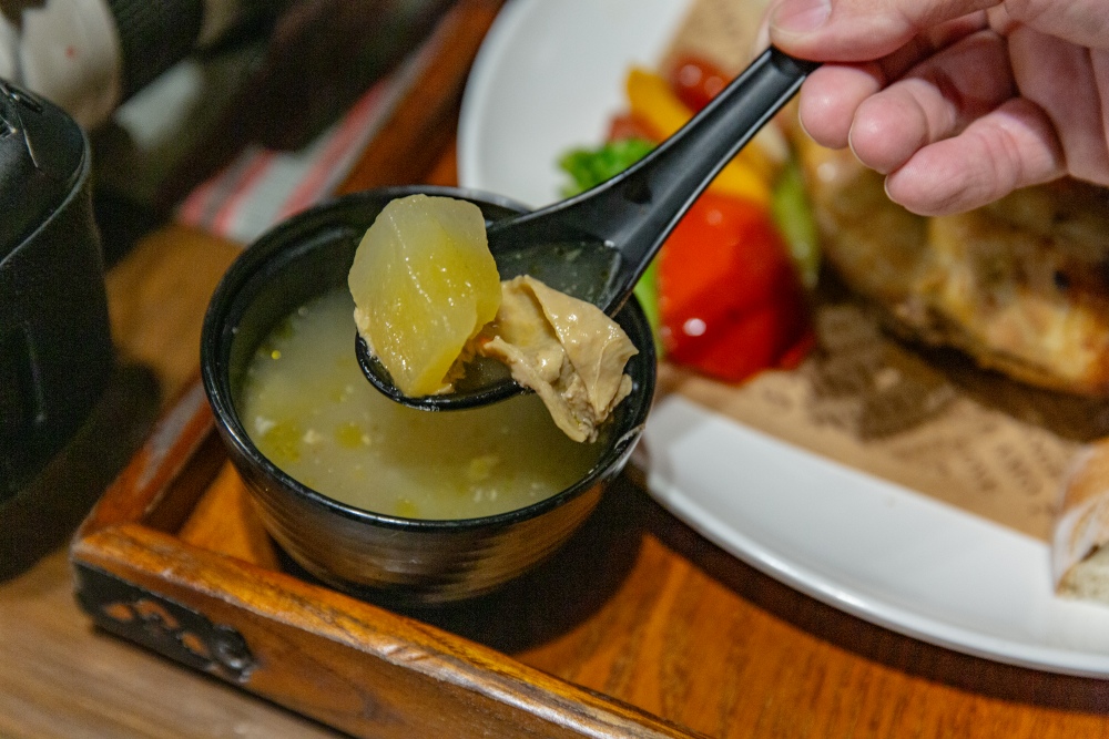 新竹/尖石・司馬庫斯櫻花季｜走進上帝的部落，訂房、車輛通行證怎麼申請？一日遊與二天一夜實際比較