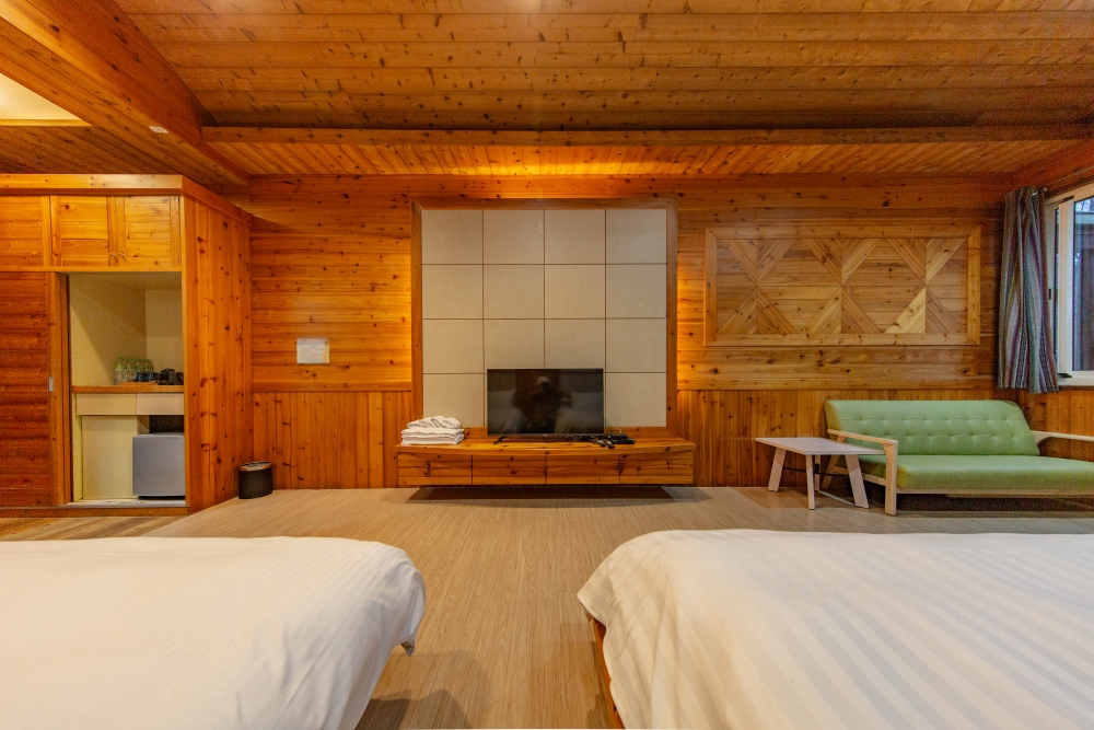 新竹/尖石・司馬庫斯櫻花季｜走進上帝的部落，訂房、車輛通行證怎麼申請？一日遊與二天一夜實際比較