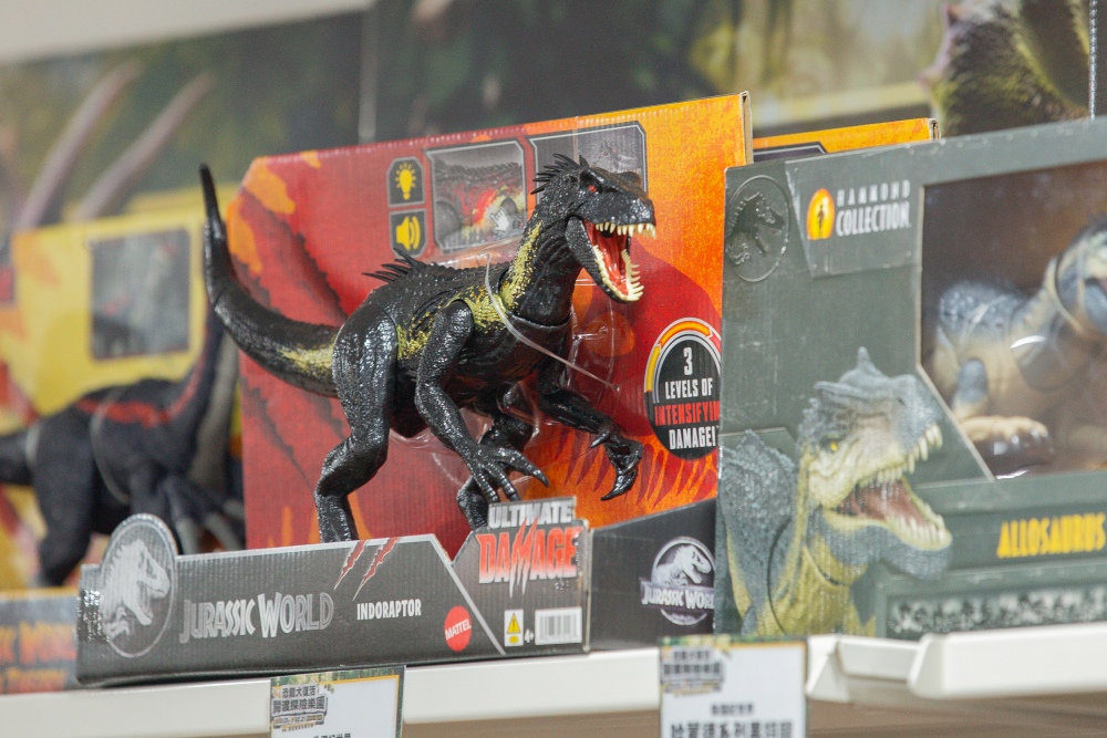 【攻略】台北親子景點。恐龍大復活關渡探險樂園｜占地1500坪、70隻恐龍出沒，逼真到小小孩被嚇到的恐龍展～侏羅紀大巡禮＋互動遊戲全攻略