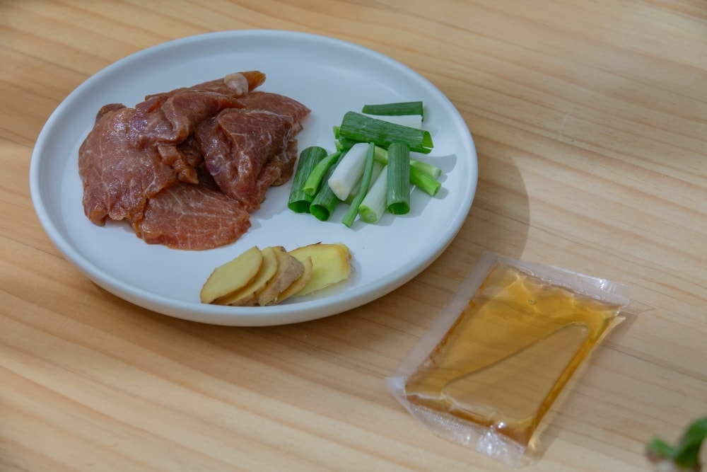 好物推薦。紅杉宅料理 HONGSAN 料理包 | 告別冷凍料理包,10分鐘上桌鮮食料理包,3道家常菜輕鬆完成小家庭晚餐 - 第8張圖 好物推薦。紅杉宅料理 HONGSAN 料理包 | 告別冷凍料理包,10分鐘上桌鮮食料理包,3道家常菜輕鬆完成小家庭晚餐