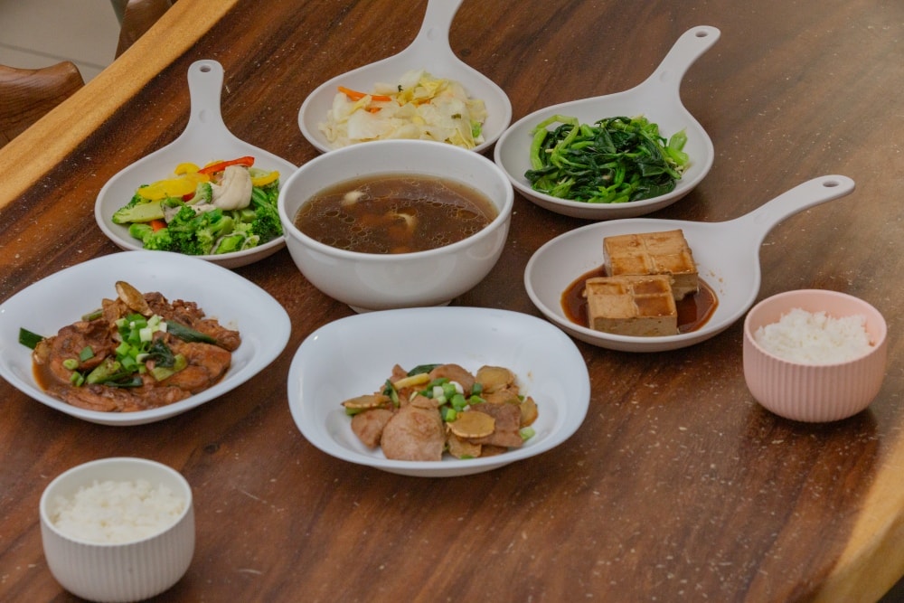 好物推薦。紅杉宅料理 HONGSAN 料理包 | 告別冷凍料理包,10分鐘上桌鮮食料理包,3道家常菜輕鬆完成小家庭晚餐 - 第58張圖 好物推薦。紅杉宅料理 HONGSAN 料理包 | 告別冷凍料理包,10分鐘上桌鮮食料理包,3道家常菜輕鬆完成小家庭晚餐
