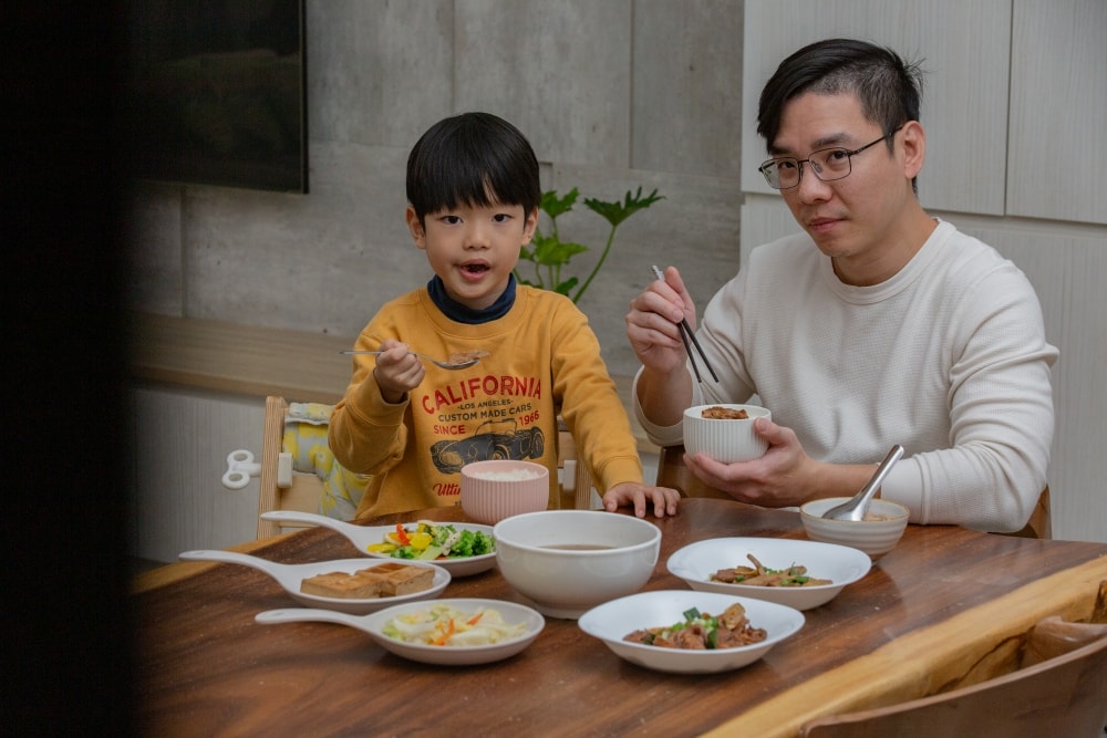 好物推薦。紅杉宅料理 HONGSAN 料理包 | 告別冷凍料理包,10分鐘上桌鮮食料理包,3道家常菜輕鬆完成小家庭晚餐 - 第55張圖 好物推薦。紅杉宅料理 HONGSAN 料理包 | 告別冷凍料理包,10分鐘上桌鮮食料理包,3道家常菜輕鬆完成小家庭晚餐