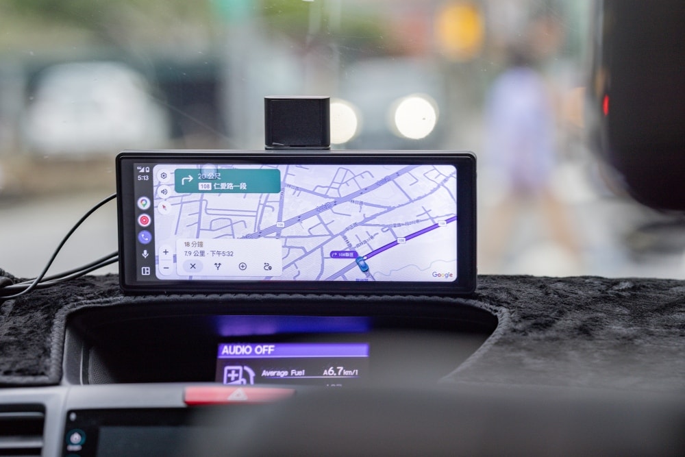 好物分享。老車智慧升級「ALC i10PRO 安卓版智慧顯示屏」 | 10.26吋大螢幕整合行車記錄器、免拆機讓家裡的休旅車一秒跳級2026年高規格
