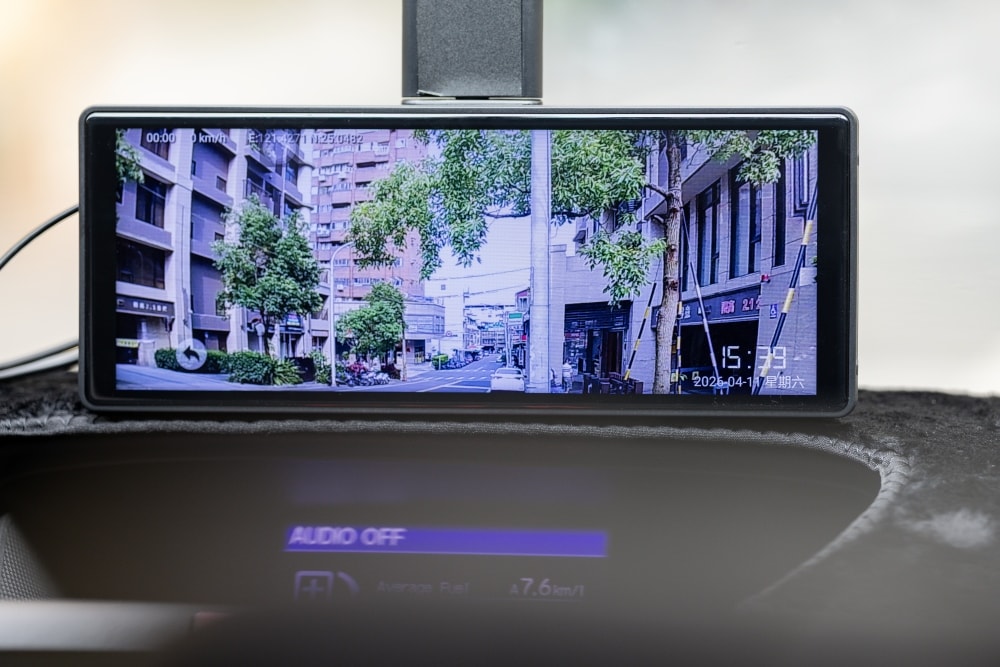 好物分享。老車智慧升級「ALC i10PRO 安卓版智慧顯示屏」 | 10.26吋大螢幕整合行車記錄器、免拆機讓家裡的休旅車一秒跳級2026年高規格