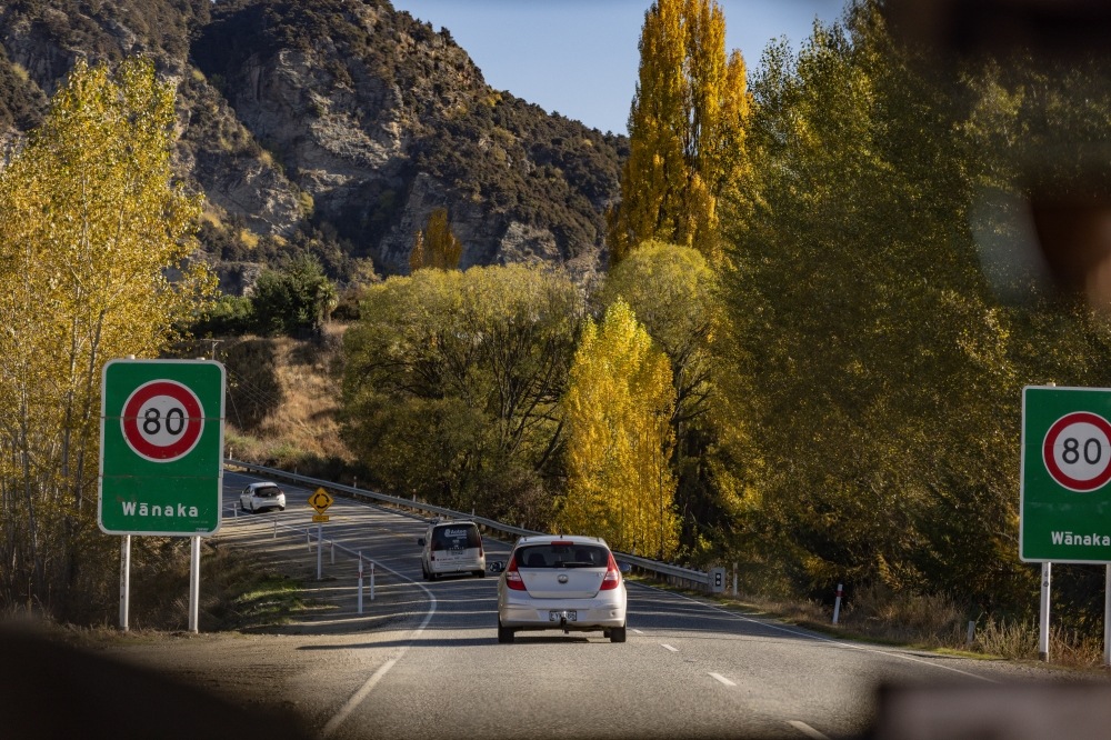 紐西蘭南島/瓦納卡.跳傘體驗「Skydive Wanaka」完整記錄 | 從 15,000英尺高空俯瞰南島絕美冰河湖景、收藏極限冒險的終極感動、完成人生清單 - 第86張圖 紐西蘭南島/瓦納卡.跳傘體驗「Skydive Wanaka」完整記錄 | 從 15,000英尺高空俯瞰南島絕美冰河湖景、收藏極限冒險的終極感動、完成人生清單