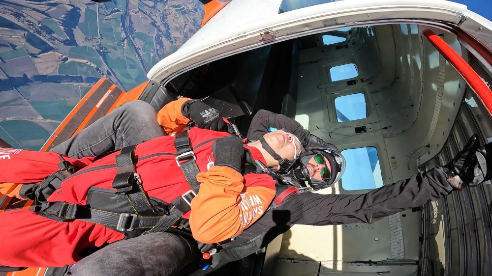 紐西蘭南島/瓦納卡.跳傘體驗「Skydive Wanaka」完整記錄 | 從 15,000英尺高空俯瞰南島絕美冰河湖景、收藏極限冒險的終極感動、完成人生清單 - 第26張圖 紐西蘭南島/瓦納卡.跳傘體驗「Skydive Wanaka」完整記錄 | 從 15,000英尺高空俯瞰南島絕美冰河湖景、收藏極限冒險的終極感動、完成人生清單
