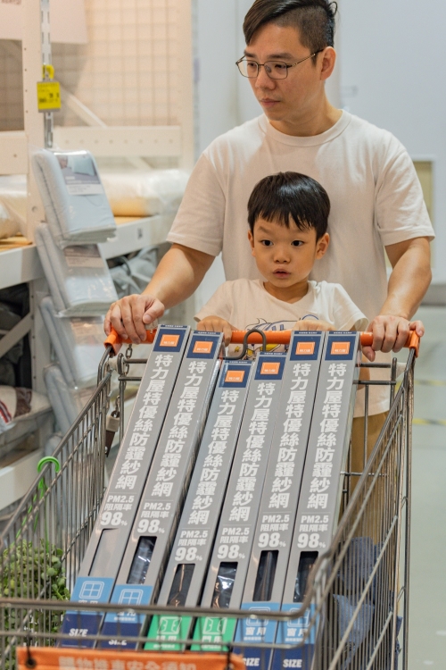 台北/內湖。特力屋台北內湖店「特力屋特優絲防霾紗網」 | 開窗通風有灰塵異味怎麼辦?現場體驗阻隔效果,DIY更換紗窗改善落塵與異味困擾,居家空氣再升級! - 第33張圖 台北/內湖。特力屋台北內湖店「特力屋特優絲防霾紗網」 | 開窗通風有灰塵異味怎麼辦?現場體驗阻隔效果,DIY更換紗窗改善落塵與異味困擾,居家空氣再升級!