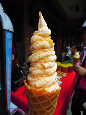 06_冰淇淋-芒果+百香果口味.jpg